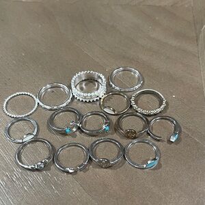 Elegant Silver Ring Set with Turquoise Accents